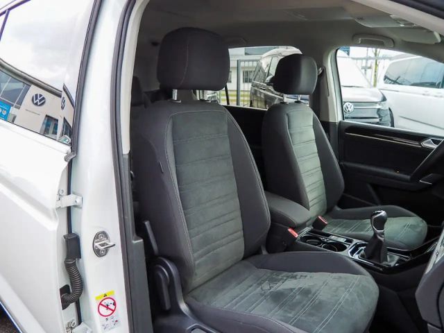 Volkswagen Touran 1.5 TSI Highline