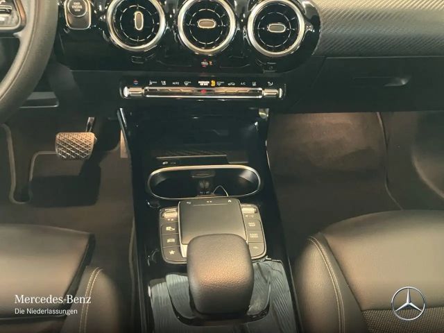 Mercedes-Benz A 250 A 250 e Style