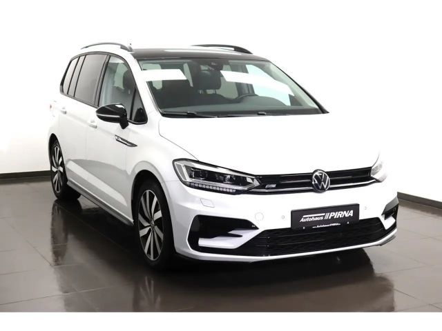 Volkswagen Touran 1.5 TSI Highline R-Line
