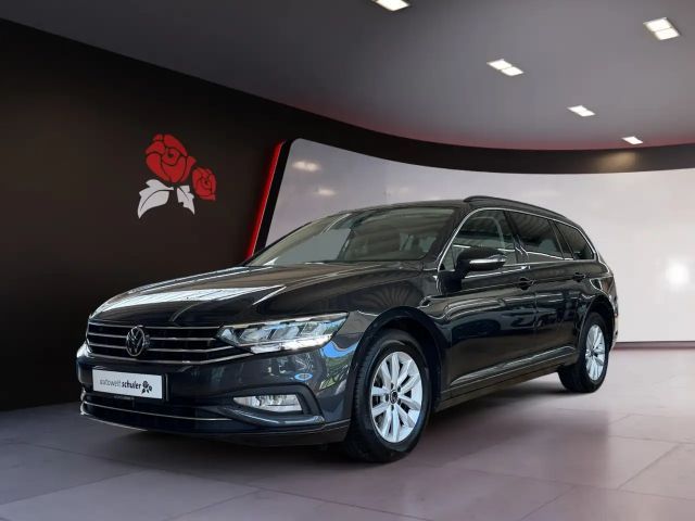 Volkswagen Passat 1.5 TSI Business DSG Variant