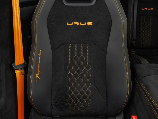 Lamborghini Urus Performante