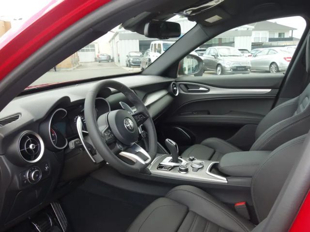Alfa Romeo Stelvio Q4 Veloce