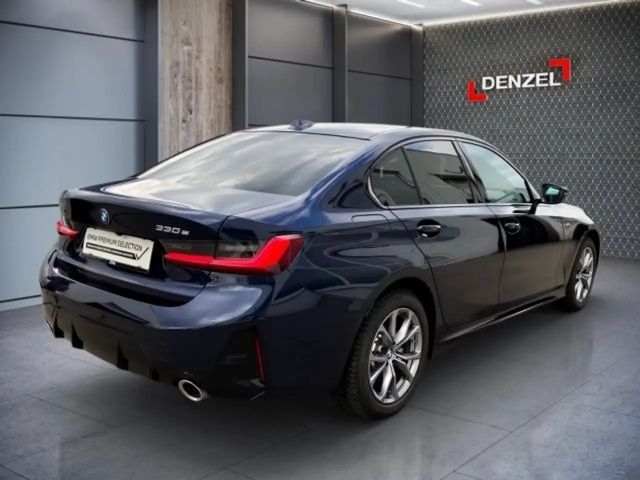 BMW 330 330e Sedan xDrive