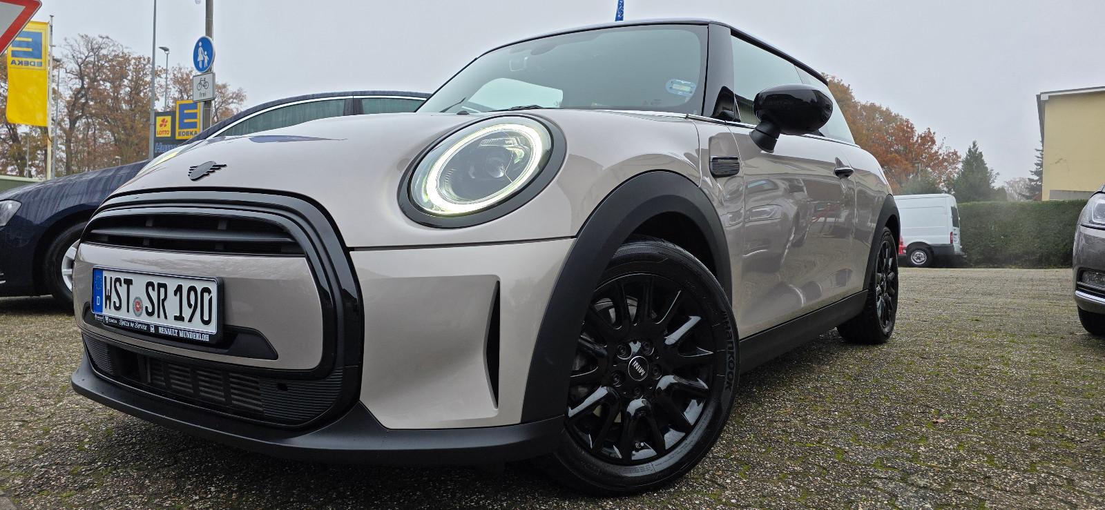 MINI Cooper Resolute Edition 1-Hand LED 2.J-Garantie