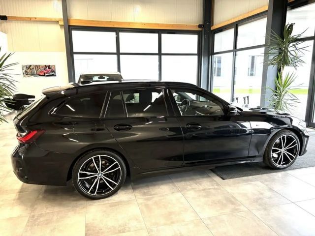 BMW 320 320d M-Sport Touring xDrive