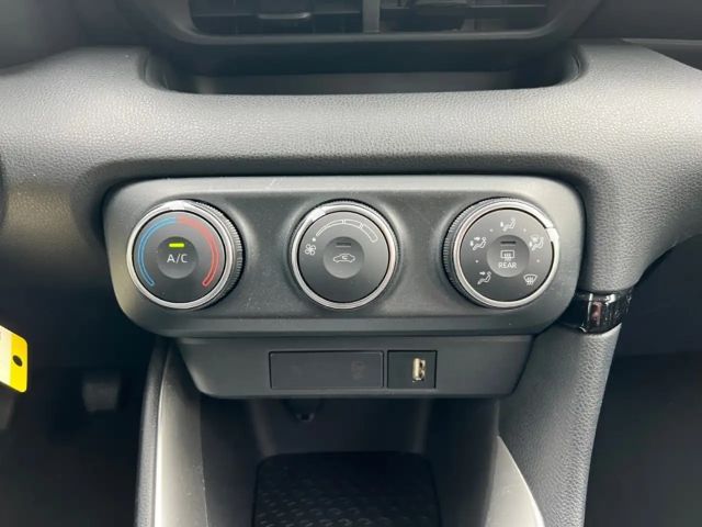 Toyota Yaris 1.0 VVT-i Comfort Hatchback