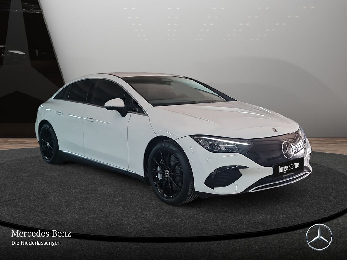 Mercedes-Benz EQE 300 Sedan