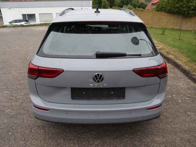 Volkswagen Golf 1.0 TSI Life Variant