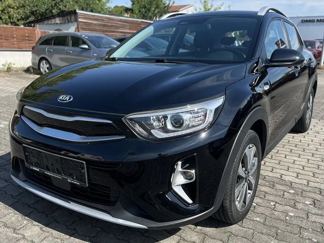 Kia Stonic 1,25 MPI ISG Silber