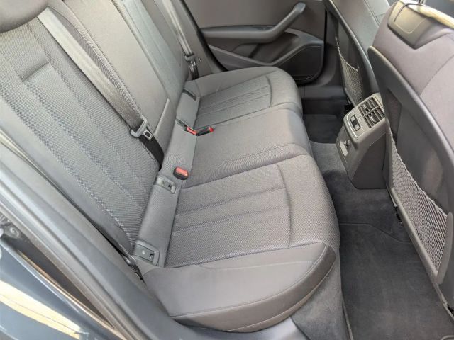 Audi A4 S-Tronic Sedan