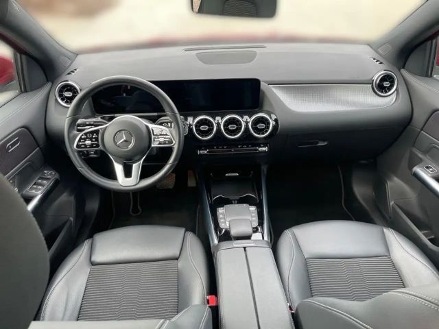 Mercedes-Benz GLA 180 Progressive