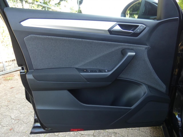 Volkswagen T-Roc 1.5 TSI DSG Move