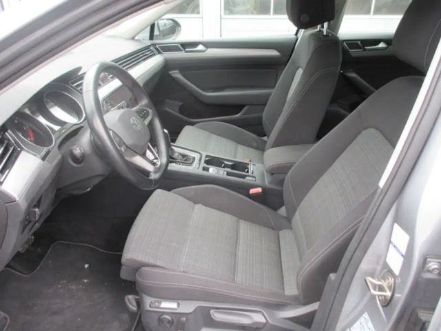 Volkswagen Passat 2.0 TDI Business DSG Variant