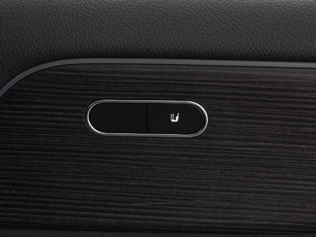 Mercedes-Benz GLA 180 AMG Line