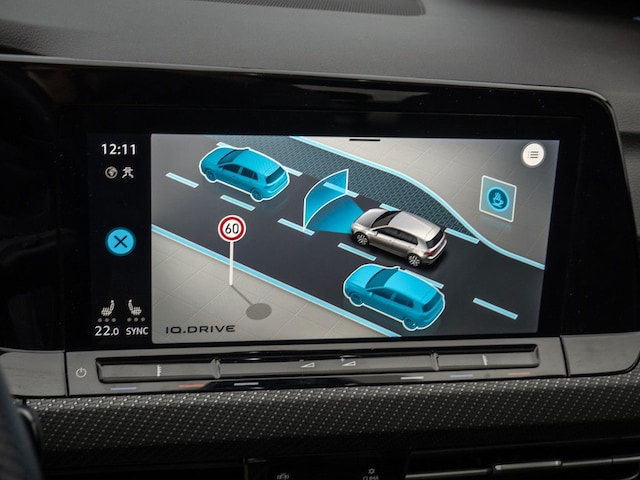 Volkswagen Golf 2.0 TSI DSG Golf VIII R-Line