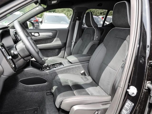 Volvo XC40 Dark Plus