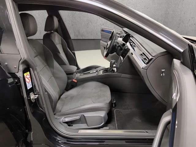 Volkswagen Arteon 2.0 TSI DSG R-Line