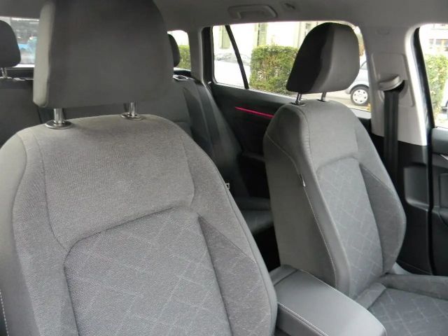 Volkswagen Golf DSG Golf VIII Life Variant