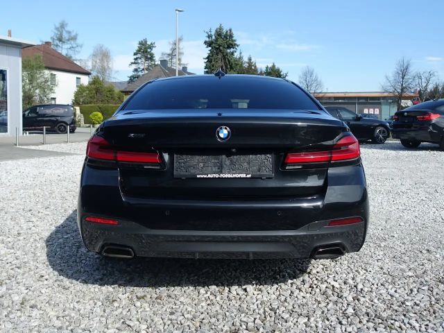 BMW 530 530e M-Sport Sedan xDrive