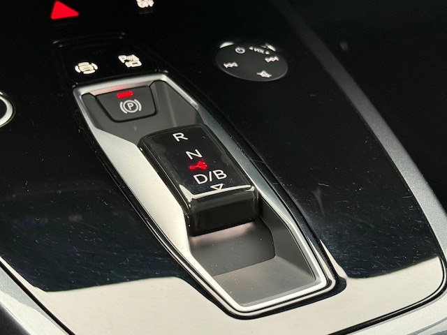 Audi Q4 e-tron SUV 45 e-tron Audi Q4 e-tron