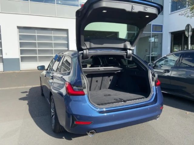 BMW 320 320d Touring xDrive