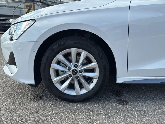 Audi A3 30 TFSI Sedan