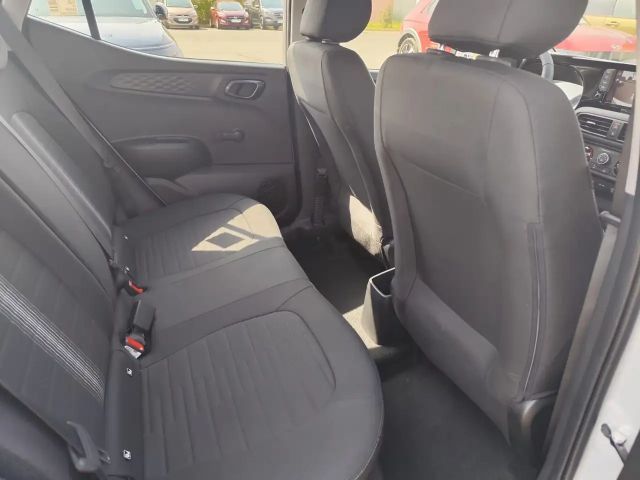 Hyundai i10 1.0 2WD Trend