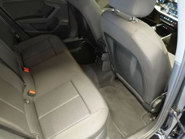 Audi A3 30 TFSI Sedan