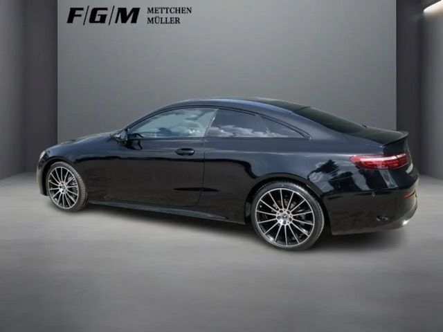 Mercedes-Benz E 220 AMG Line Coupé E 220 d
