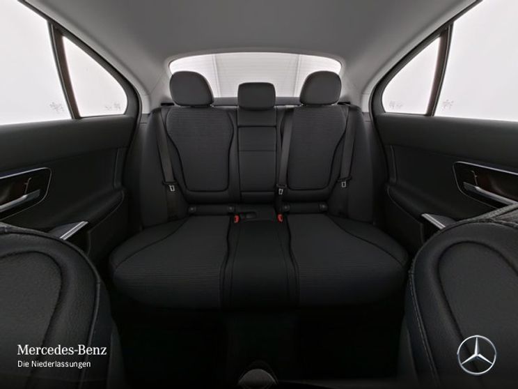 Mercedes-Benz C 200 AVANTGARDE C 200 d Sedan