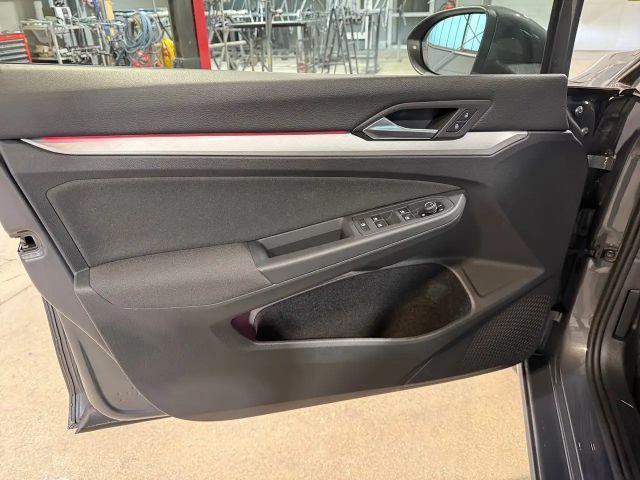 Volkswagen Golf DSG Life