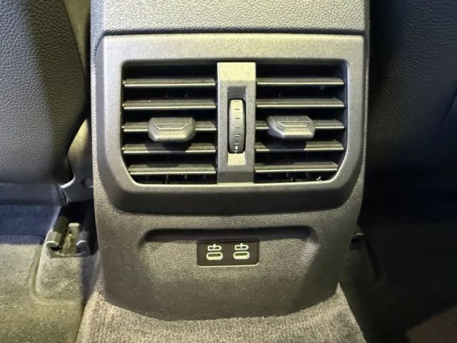 BMW 135 135i Sedan xDrive