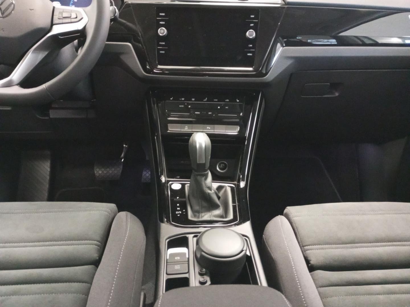 Volkswagen Touran 1.5 TSI Highline R-Line