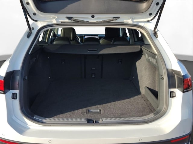 Volkswagen Passat 1.5 eTSI Business Variant