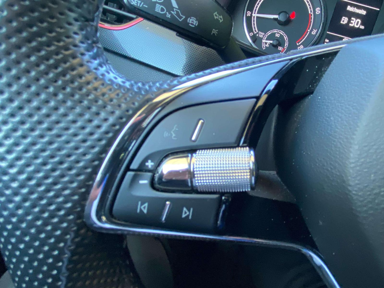 Skoda Scala LED, SmartLink