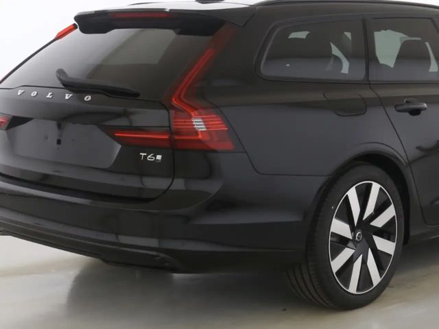 Volvo V90 AWD Dark Plus Recharge