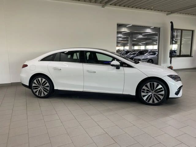 Mercedes-Benz EQE 300 Sedan