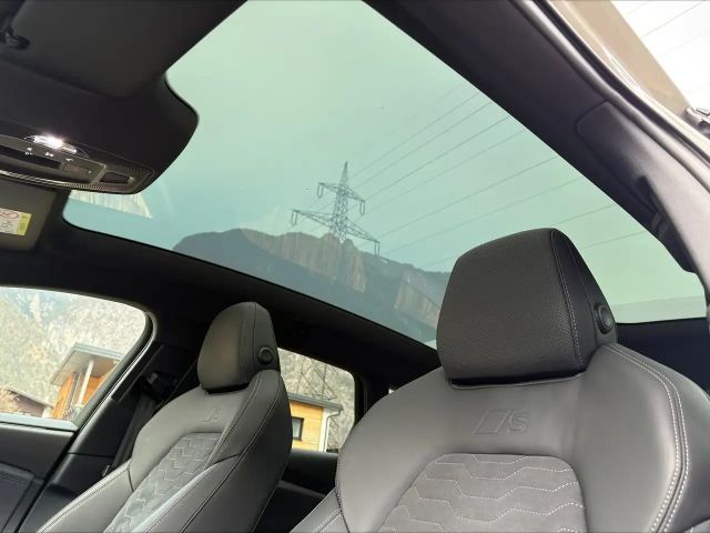 Audi A6 e-tron Quattro