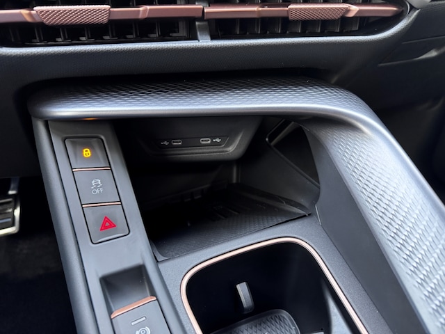 Cupra Terramar 1.5 e-Hybrid