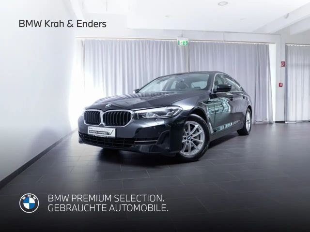 BMW 530 530i Sedan