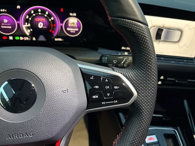 Volkswagen Golf 2.0 TSI DSG GTI