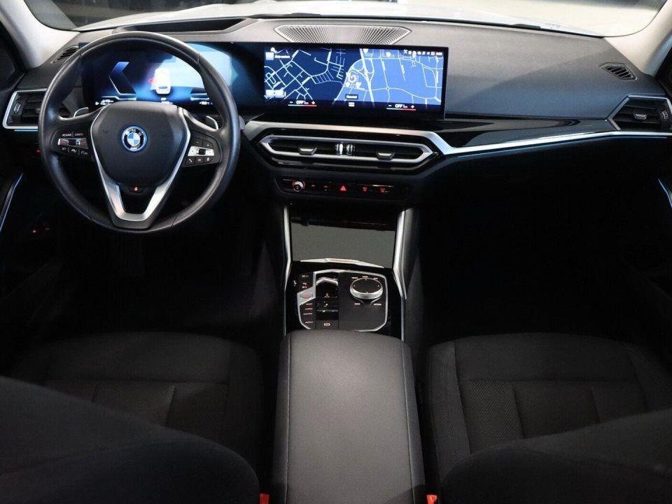 BMW 320 320e Touring