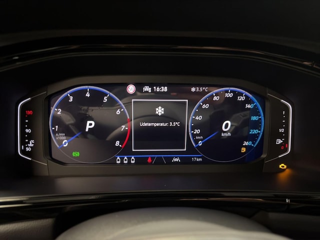 Volkswagen T-Roc 1.5 TSI DSG Plus R-Line