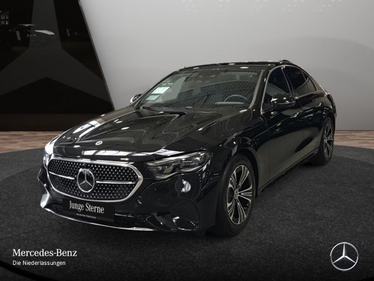 Mercedes-Benz E 220 AVANTGARDE E 220 d Sedan