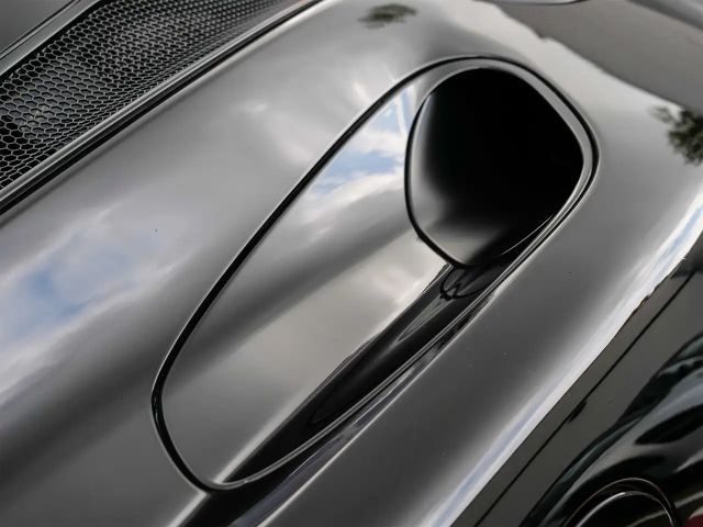 McLaren GT Onyx Black, Black Pack. Sports Exhaust