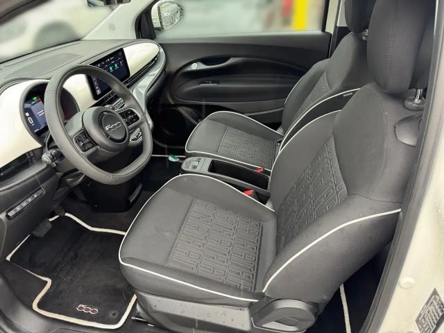 Fiat 500e 42 kWh