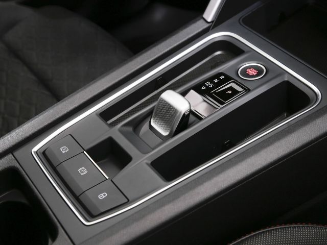 Seat Leon 2.0 TDI DSG FR-lijn Sportstourer