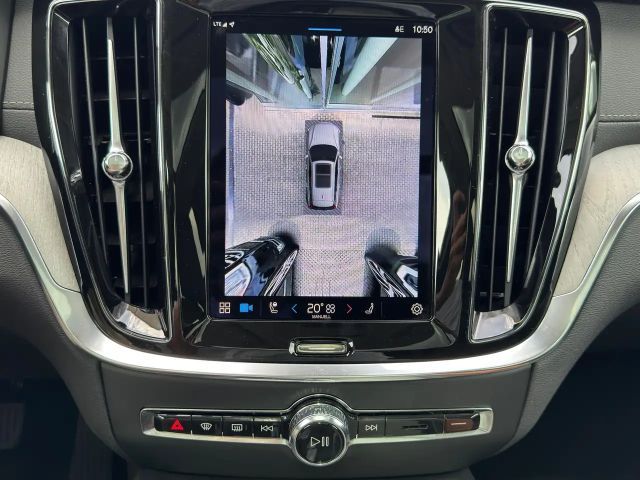 Volvo V60 Cross Country AWD Bright Ultimate