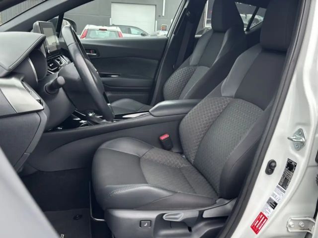 Toyota C-HR Hybride Team D