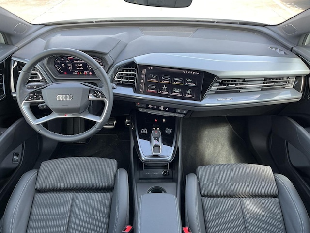 Audi Q4 e-tron Compact 45 e-tron Audi Q4 e-tron